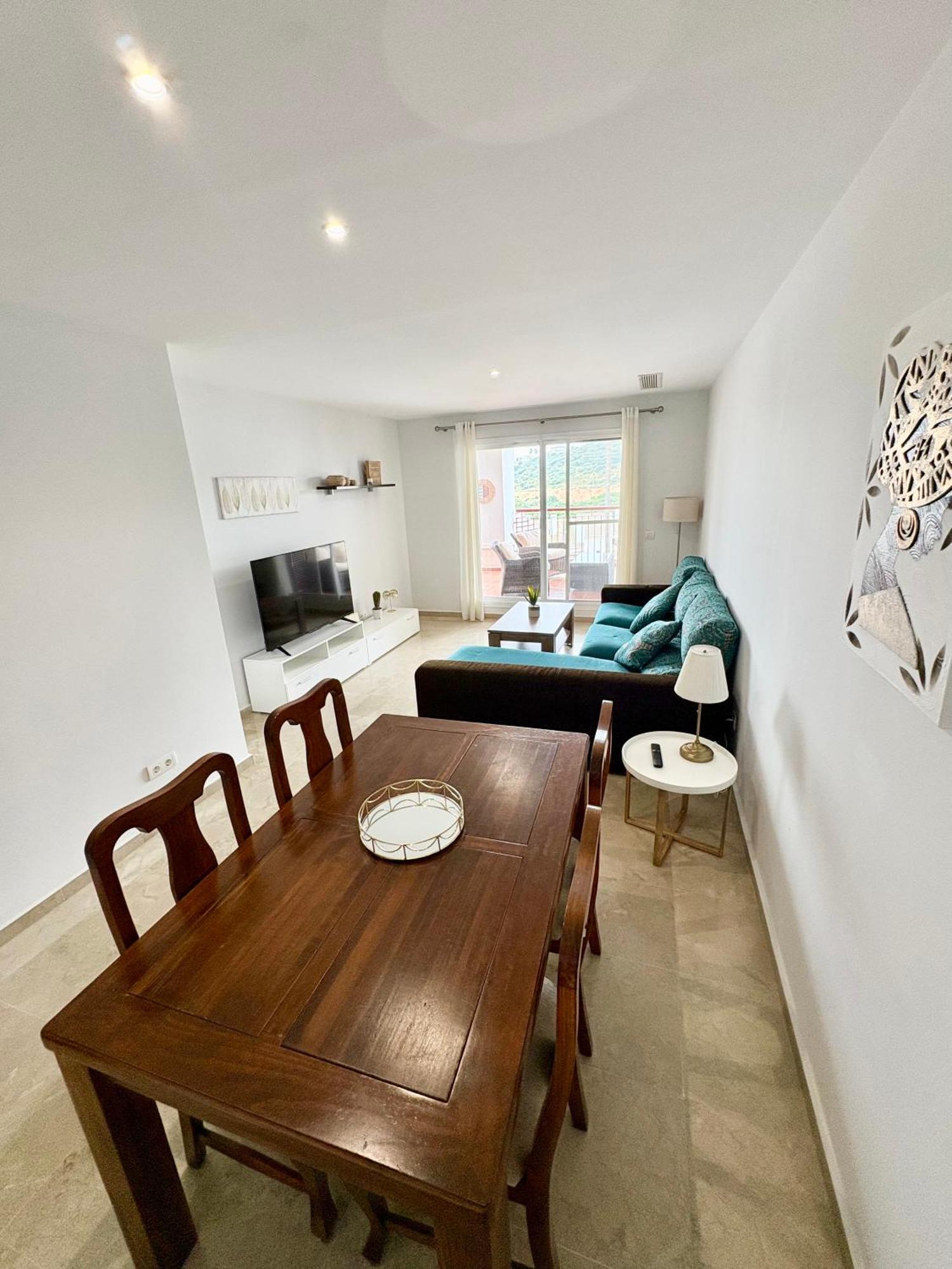 Feel The Vibe Alcaidesa Apartment